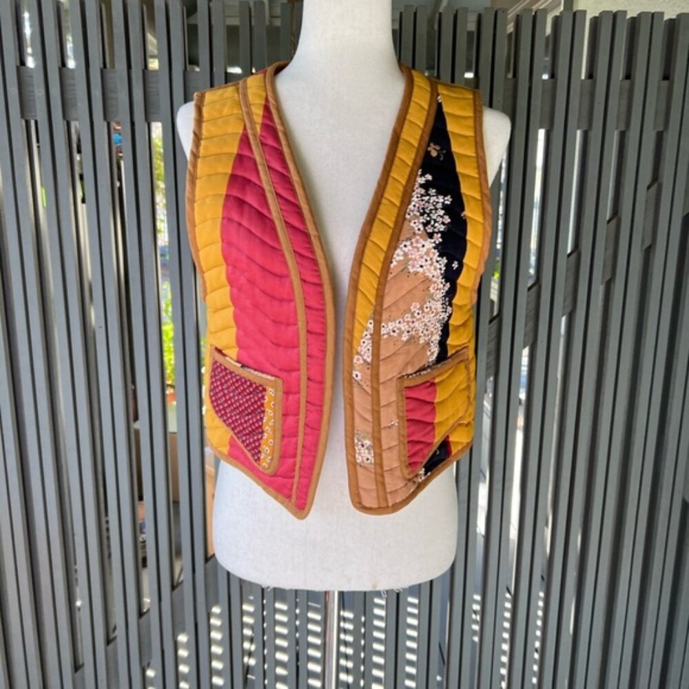 Jeanne Marc Vintage Floral ~ Butterflies Quilted Vest For Saks Fifth Avenue